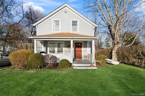 1125 Pequash Ave, Cutchogue, NY 11935