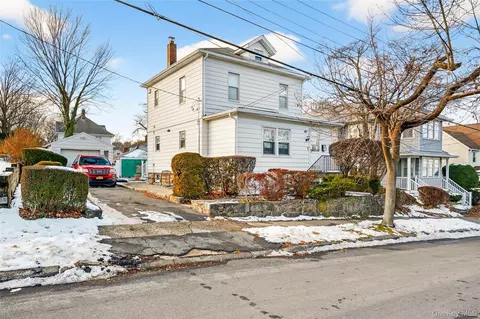 49 Cleveland St, White Plains, NY 10606