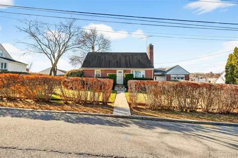 10 Sciortino Pl, Greenburgh, NY 10607