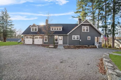 14 Mark Mead Rd, Lewisboro, NY 10518