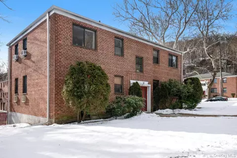 110 Virginia Rd #C, White Plains, NY 10603