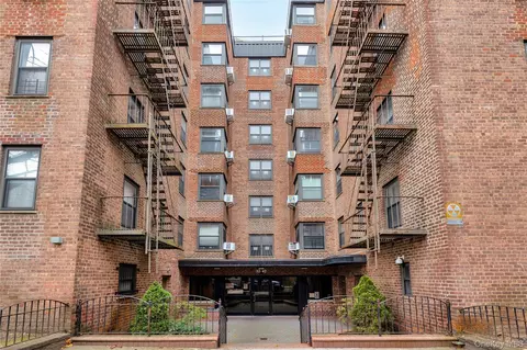 32-42 91st St #401, East Elmhurst, NY 11369