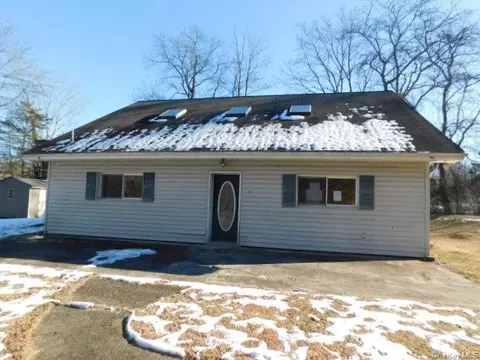 126 Curry Rd, Wappinger, NY 12590