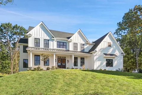 00 Gray Rock Ln, New Castle, NY 10514