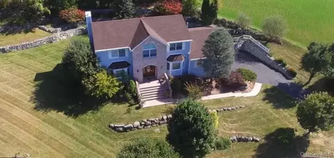 4 Curran Ct, Ramapo, NY 10970