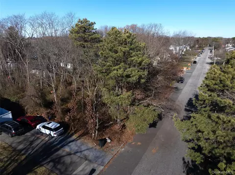 Maple Avenue, Brookhaven, NY 11713