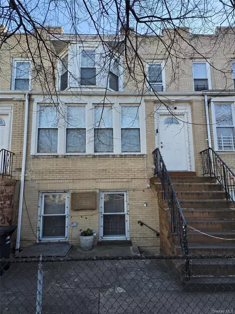 80-16 95th Ave, New York, NY 11416