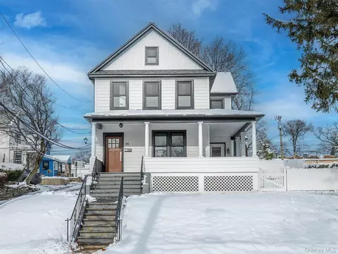 85 Webster Ave, North Hempstead, NY 11050