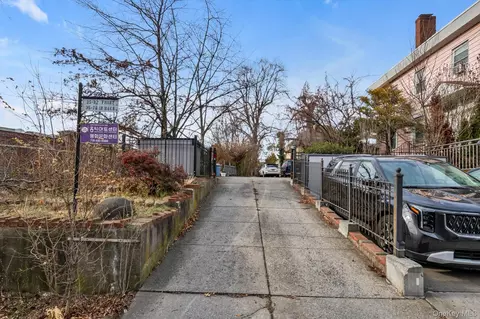 Exterior - 35-7882 161st St, Flushing, NY 11358 photo 8 of 8