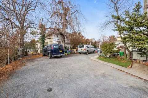 Exterior - 35-7882 161st St, Flushing, NY 11358 photo 7 of 8