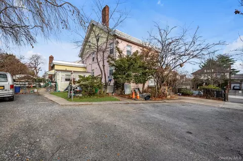 Exterior - 35-7882 161st St, Flushing, NY 11358 photo 3 of 8