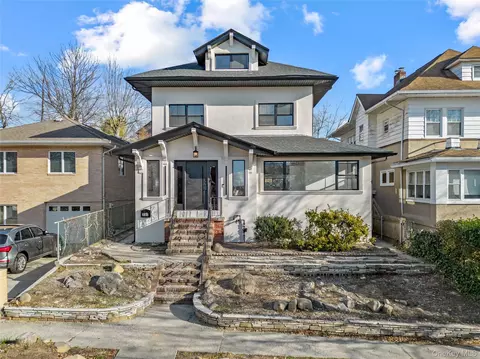 3307 153rd St, Flushing, NY 11354