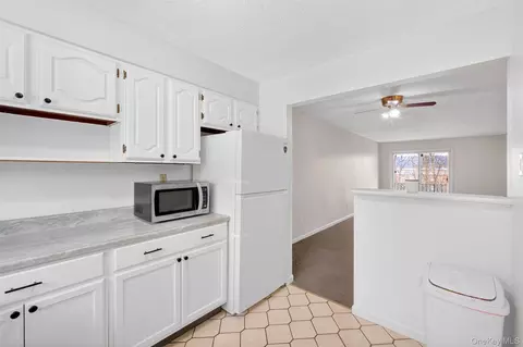 26 Cooper Rd #715, Arlington, NY 12603