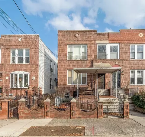 19-13 21st Rd, Astoria, NY 11105