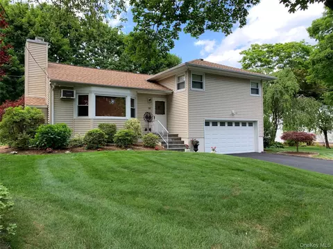 10 Dellwood Rd, White Plains, NY 10605