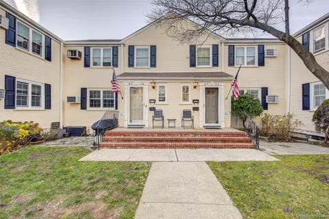 67-46 224th St #2A-106, Oakland Gardens, NY 11364