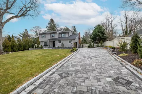 20 Soundview Dr, Shoreham, NY 11786