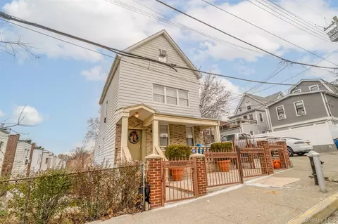 637 Rosewood St, New York, NY 10467