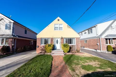 505 7th Ave, New Hyde Park, NY 11040