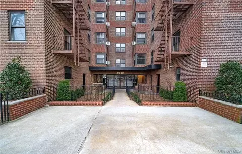 91-10 32 Ave #E102, East Elmhurst, NY 11369
