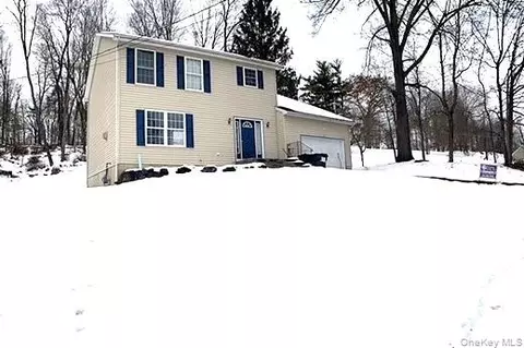 12 First St, Walden, NY 12586