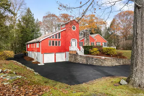 381 W Mountain Rd, Ridgefield, CT 06877