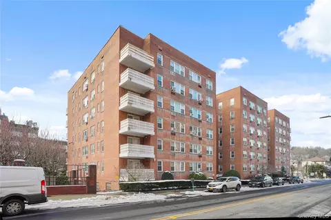 30 E Hartsdale Ave # 3K, Greenburgh, NY 10530