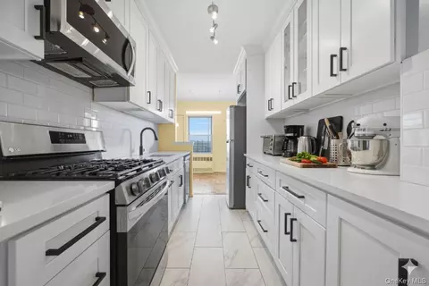 5500 Fieldston Rd #8AA, Bronx, NY 10471