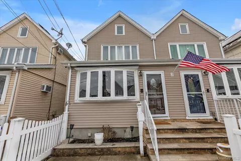24715 89th Ave, New York, NY 11426