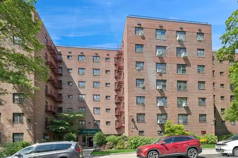 87-30 204 St #A78, New York, NY 11423