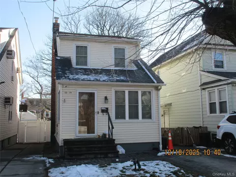33-19 155th St, Flushing, NY 11354