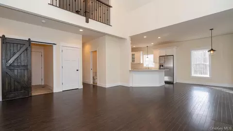 Entry Way - 43 Malloy Rd, Shawangunk, NY 12589 photo 2 of 6