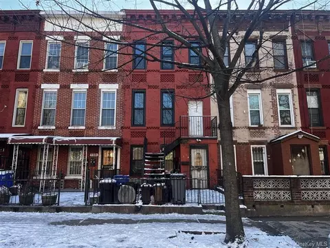 158 Macdougal St, Brooklyn, NY 11233