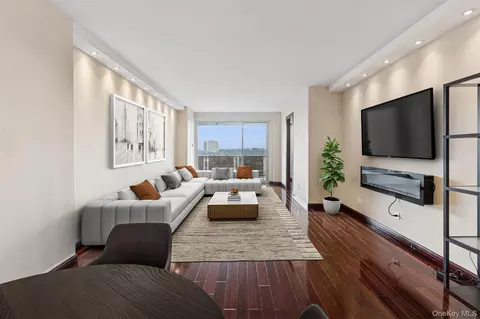 110-11 Queens Blvd #14A, New York, NY 11375