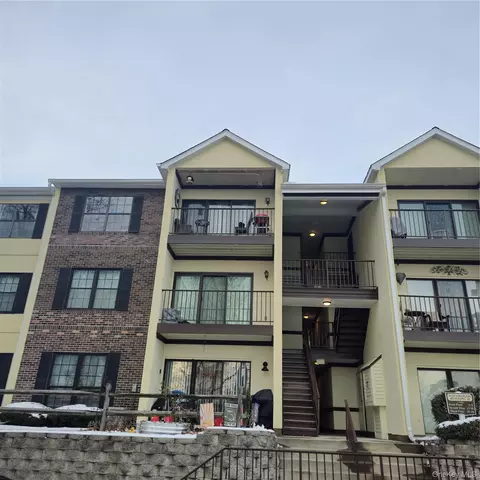 23 Nottingham Cir #23, Peekskill, NY 10566
