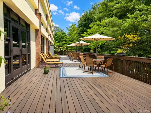 Exterior - 23 Nottingham Cir #23, Peekskill, NY 10566 photo 4 of 5