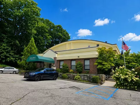 Exterior - 23 Nottingham Cir #23, Peekskill, NY 10566 photo 3 of 5