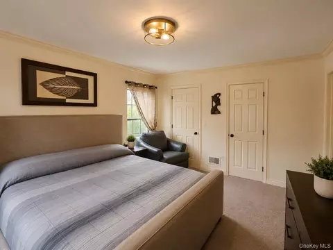 Bedroom - 23 Nottingham Cir #23, Peekskill, NY 10566 photo 2 of 5