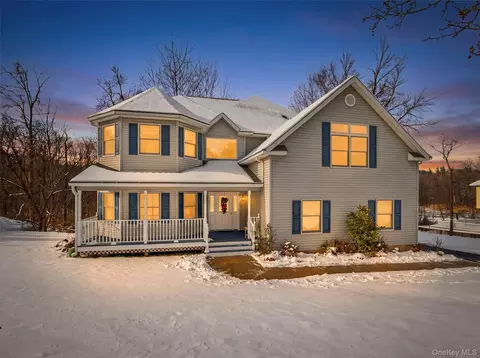 23 Carley Ct, Clarkstown, NY 10994