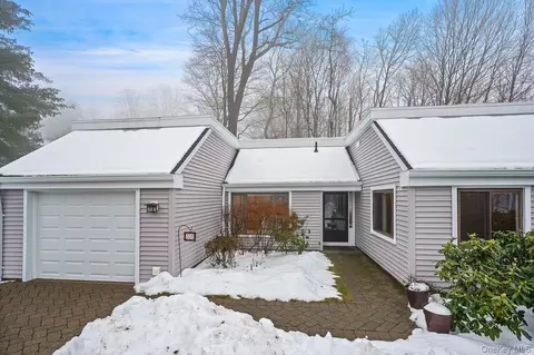 55 Heritage Hls #A, Somers, NY 10589