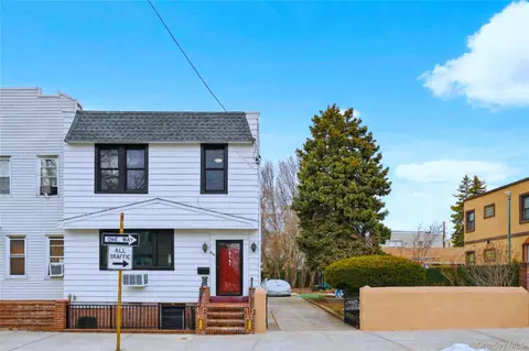 6161 62nd Ave, New York, NY 11379
