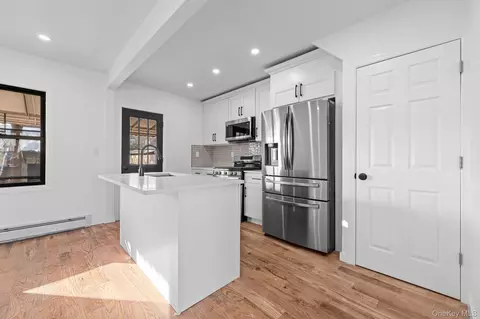 114-22 201st St, New York, NY 11412