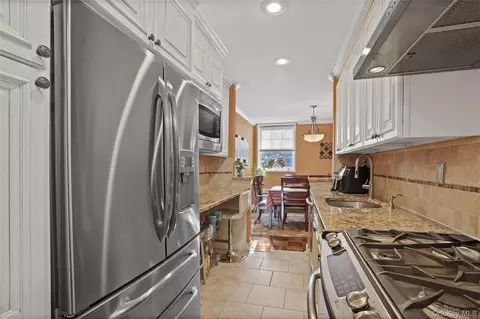 84-39 153rd Ave #LK, Howard Beach, NY 11414