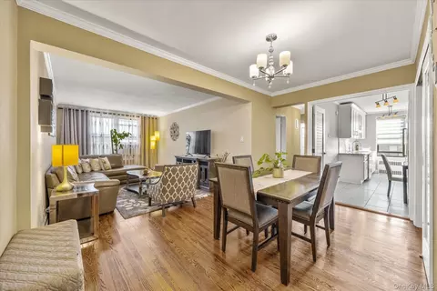 83-15 98th St #6G, Woodhaven, NY 11421