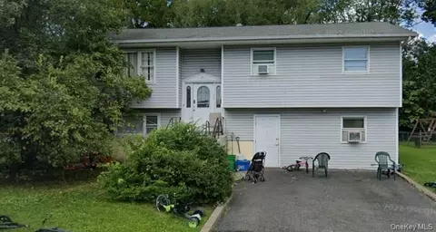 21 Zeissner Ln, Ramapo, NY 10977