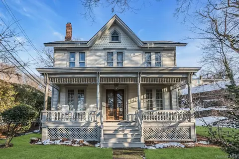 64 Bryant Ave, North Hempstead, NY 11576