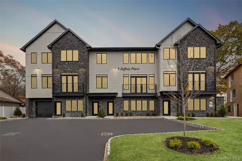 5 Jeffrey Pl #102, Ramapo, NY 10952