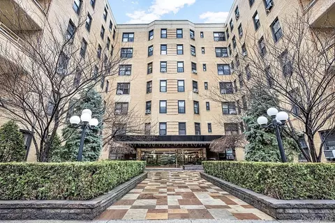 2 W End Ave #5N, Brooklyn, NY 11235