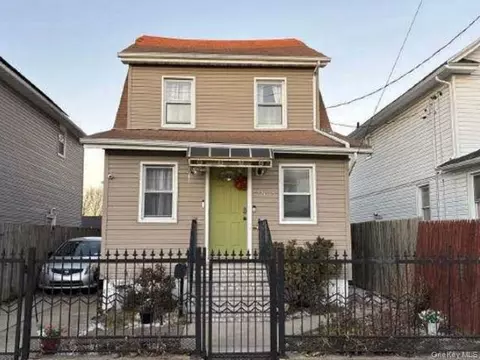 22025 134th Rd, New York, NY 11413