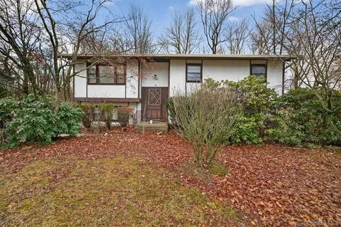 53 Mallory Rd, Ramapo, NY 10977